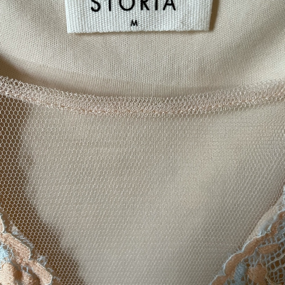 Storia Lace Overlay Dress in Blue and Cream - Picture 3 of 3